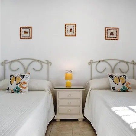 Fornell - Piscina Compartida Country house *